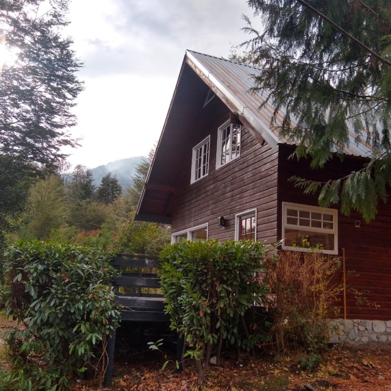 CASA COLIBRI – PUERTO MANZANO